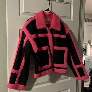Brand new never worn size Large. It was to big I had to order a smaller size.